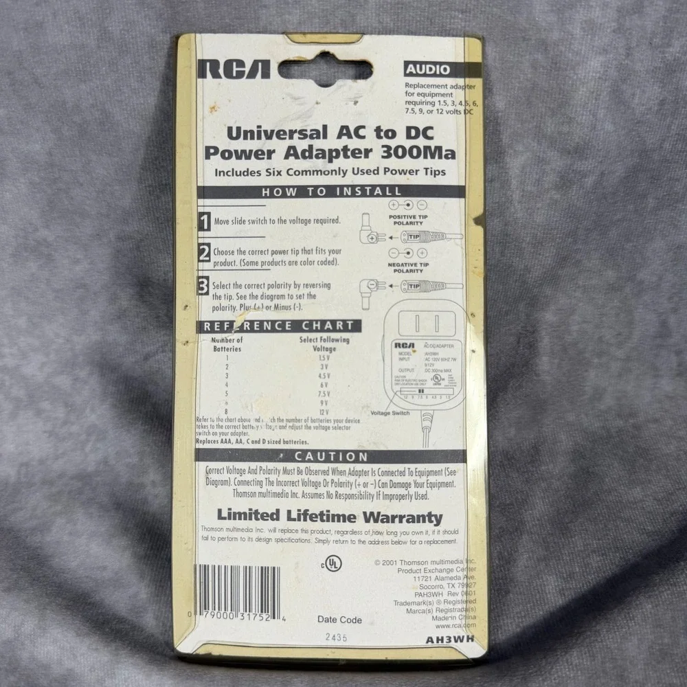 RCA Universal AC to DC Power Adapter 300Ma 1.5V-12V 6 Tips Vintage 2001‎ NEW